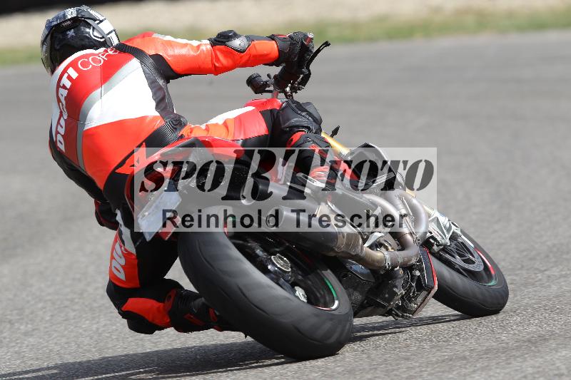 /Archiv-2025/05 14.04.2025 Plüss Moto Sport ADR/Freies Fahren/1